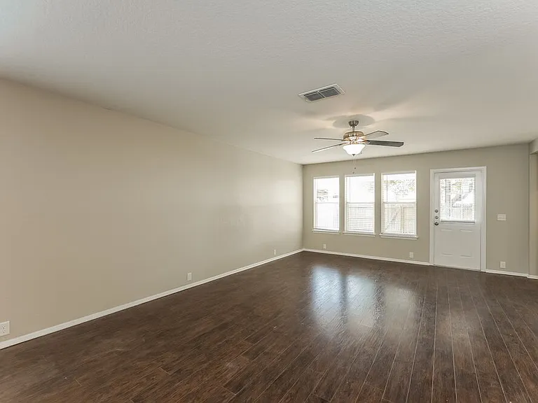 3411 Maguey Trl — Photo 3