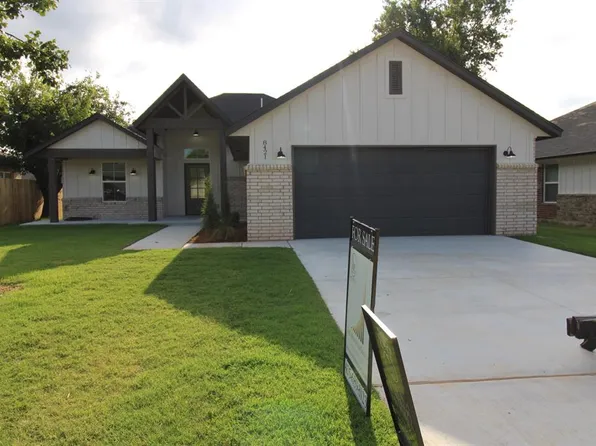 8421 Stonewood Dr, Oklahoma City, OK 73135