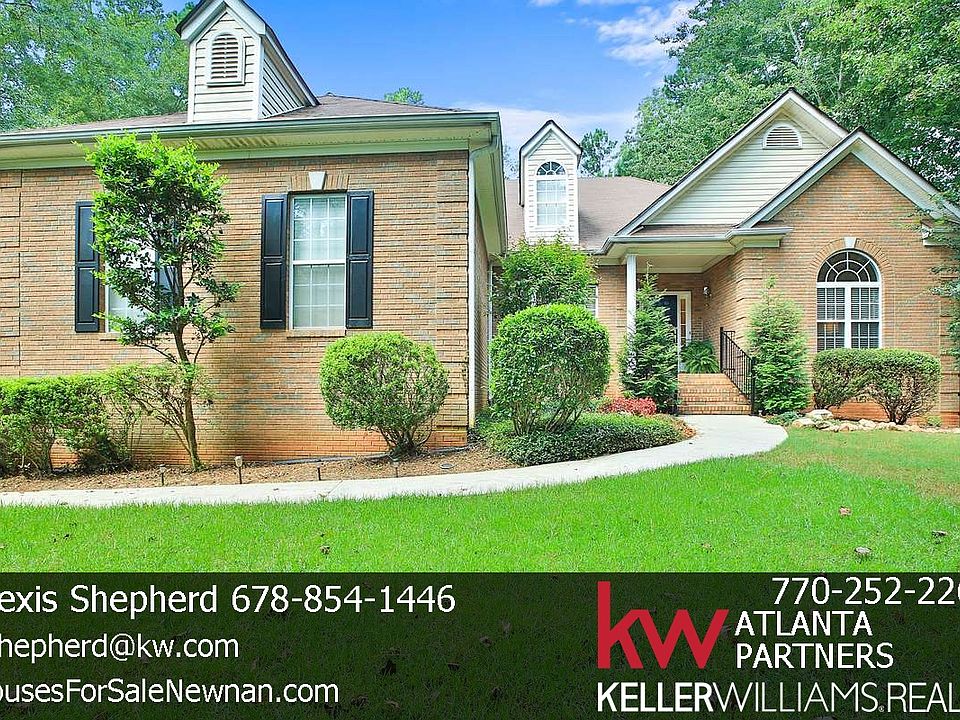 1st image of 395 Windermere Cir