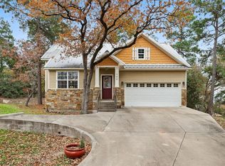 140 Onini Ct, Bastrop, TX 78602