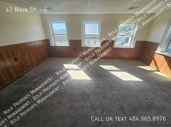 47 Main St #E, Bethel, PA 19507