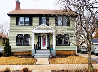 312 Hull Ct, Waukegan, IL 60085