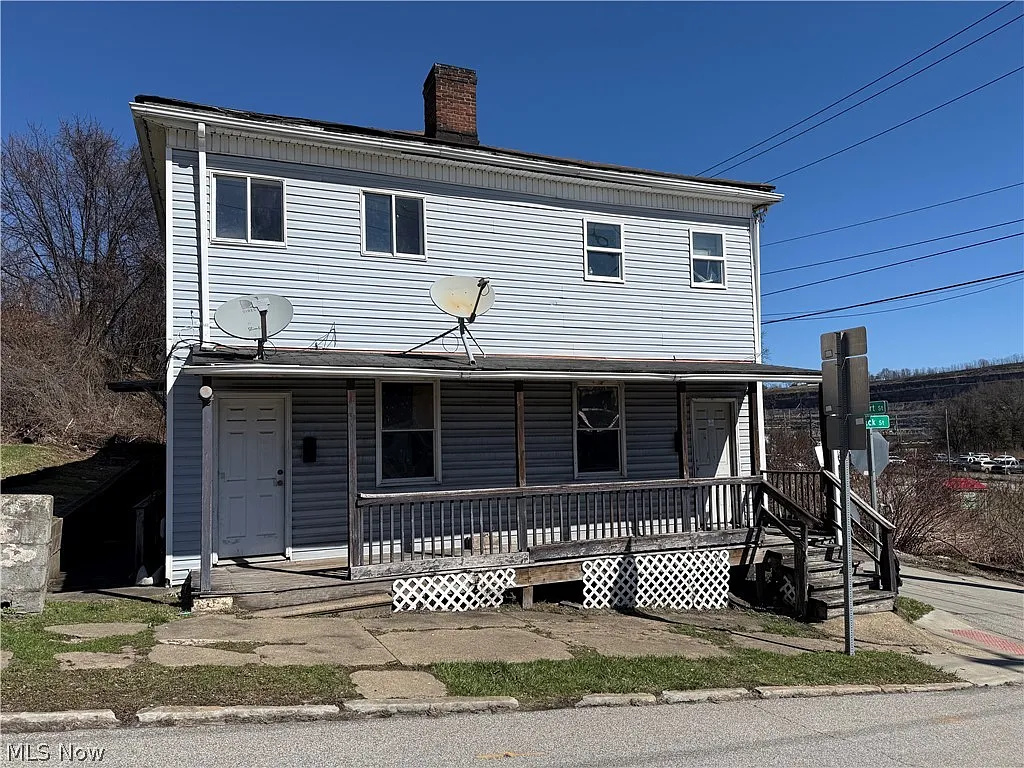 321-323 Slack St photo 1