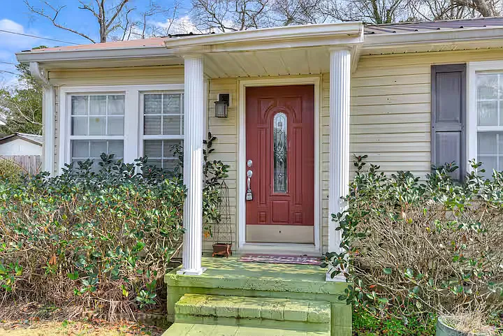 4 bed, 1476 sqft, $2,400 — Photo 3