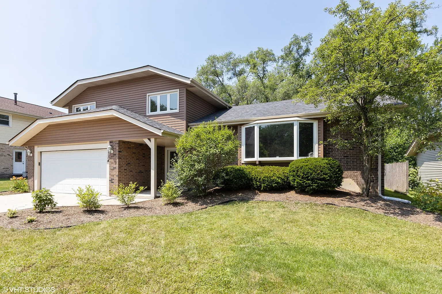 5734 Doe Cir photo 1