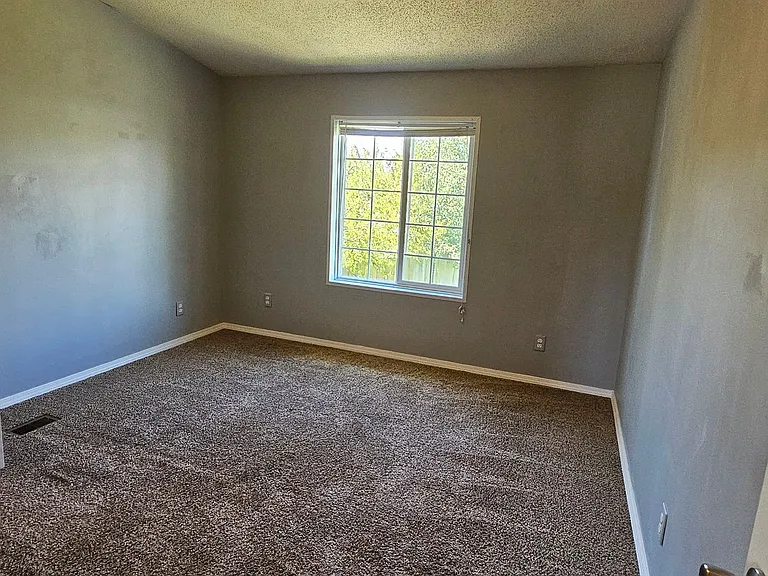 510 S Circle Dr — Photo 10