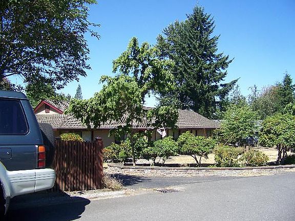 2nd image of 15311 72nd Ave NE