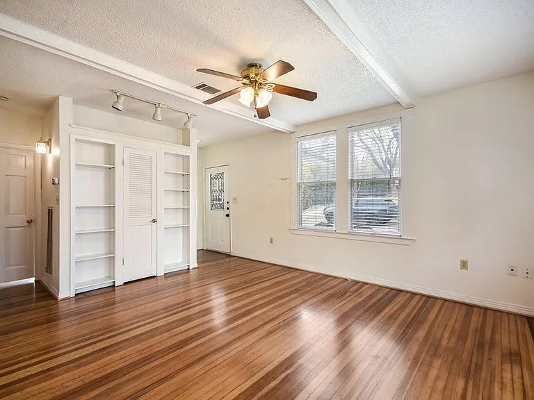 609 Harthan St #A — Photo 8