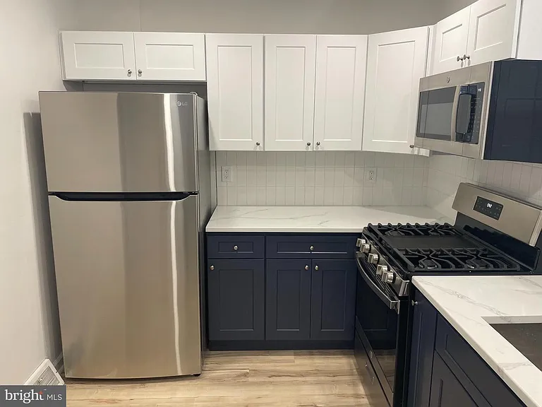 105 Breslin Ave — Photo 3
