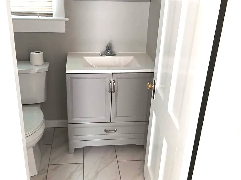 1213 Baxter Ave #2 — Photo 9