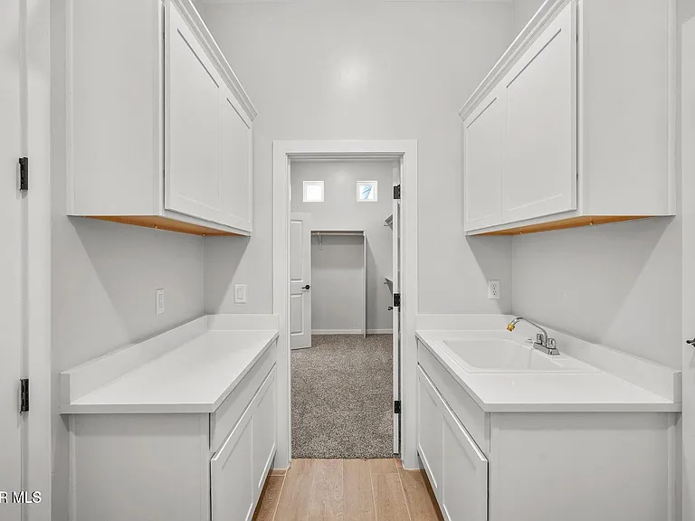 7305 Cimarron Rim Dr — Photo 40