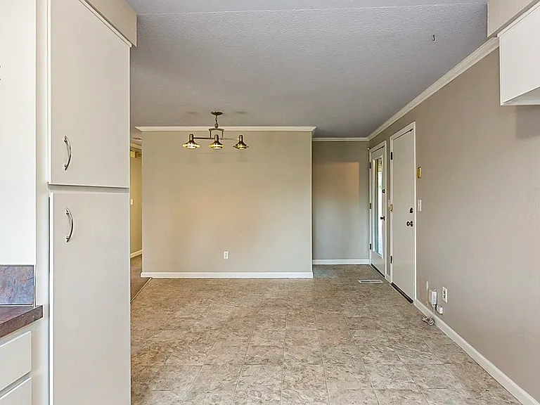11740 SW 92nd Ave — Photo 13