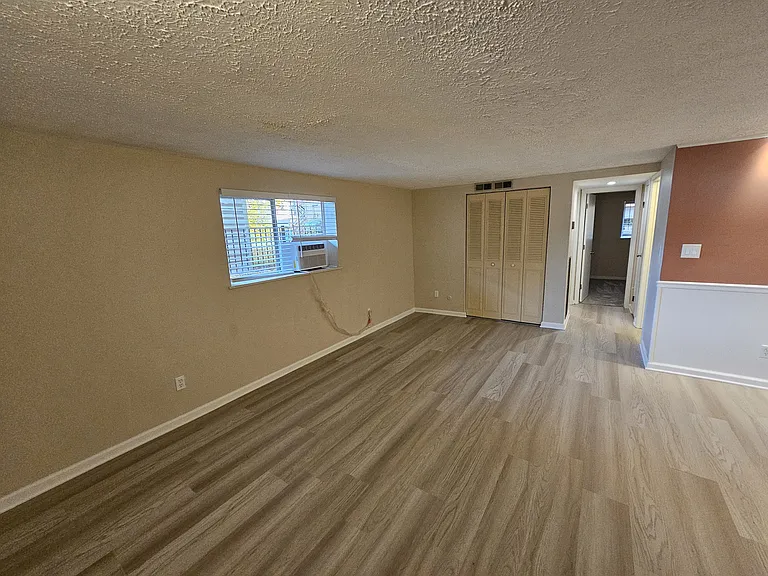 1158 3rd St #16 — Photo 1
