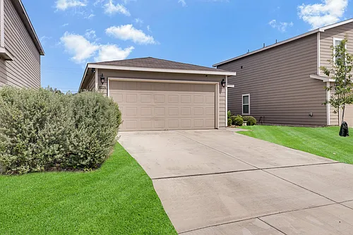 10226 Reyes Hts Photo 1