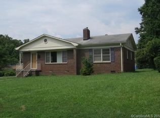 4082 Whitehall Dr, Charlotte, NC 28208