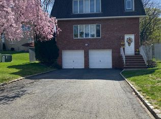 46 Cleveland St, Caldwell, NJ 07006