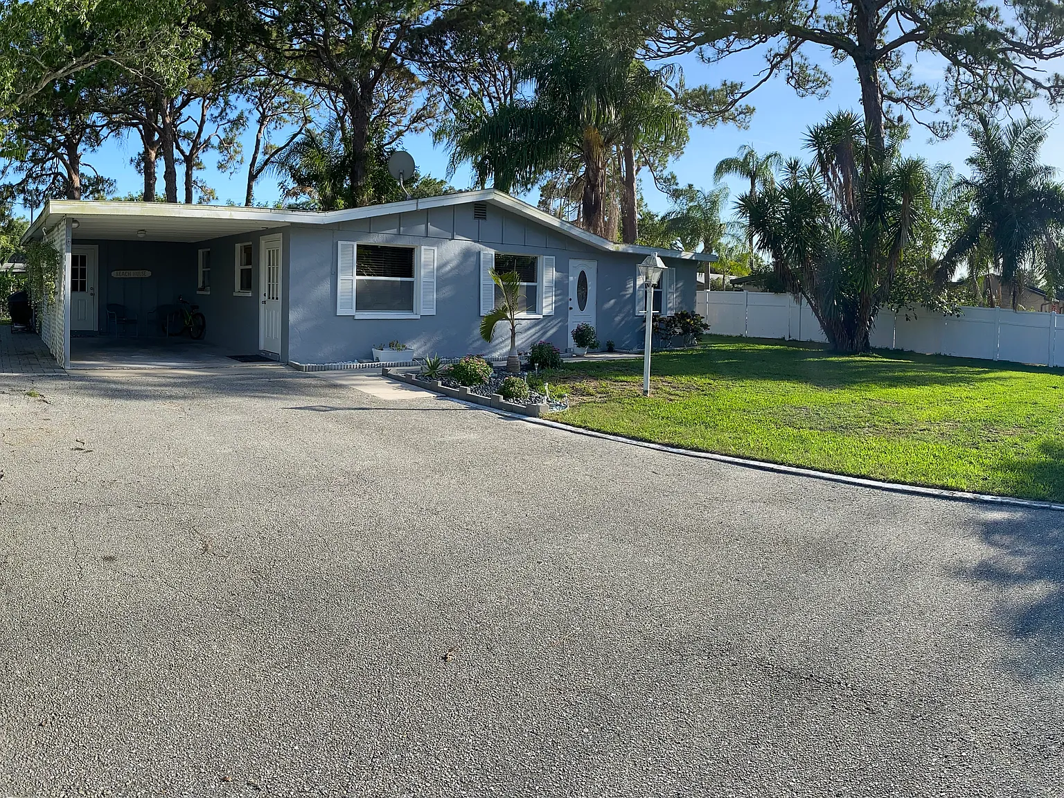 3 bed, 1000 sqft, $2,300 — Photo 2