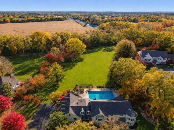 4 Polo Dr, South Barrington, IL 60010