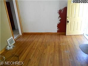 4th image of 3146 Lincoln St