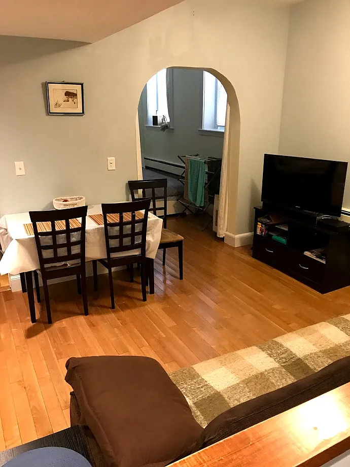 1 bed, 1.0 bath, $2,400 — Photo 4