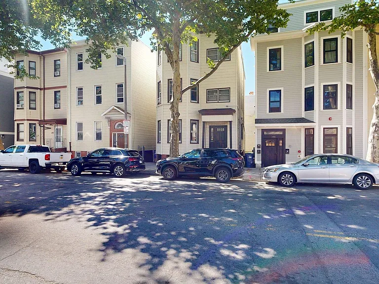 346 Chelsea St #2 — Photo 20
