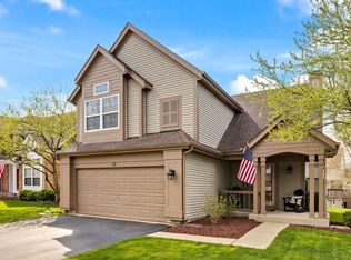 27 Longview Ct, South Elgin, IL 60177