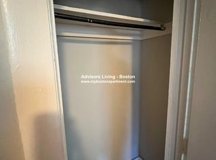 120 Charles St #10D, Boston, MA 02114