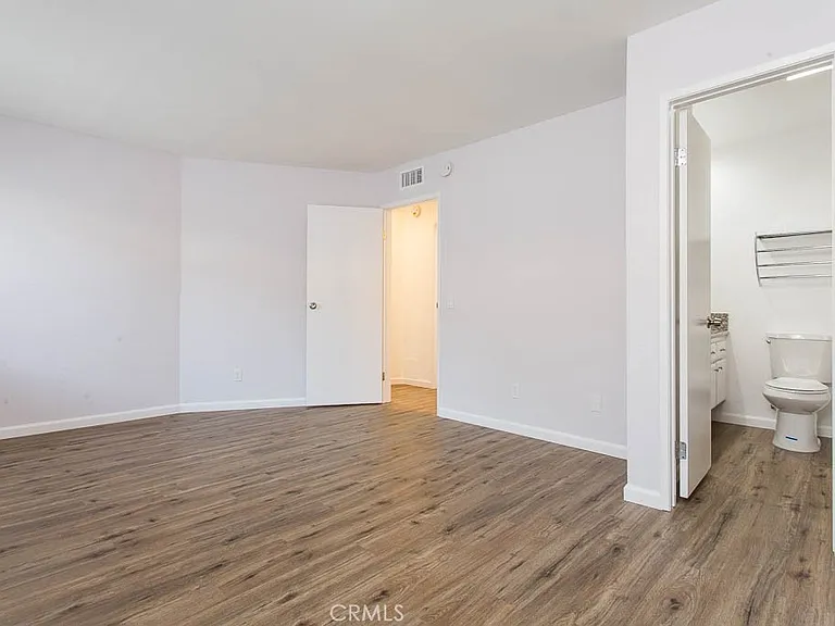 527 Spring Rd #19 — Photo 22