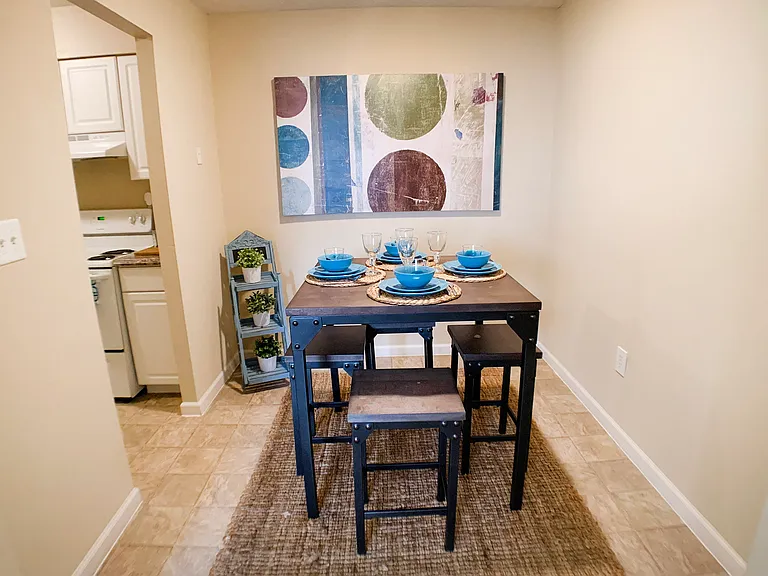 Oakwood Apartments — Photo 24