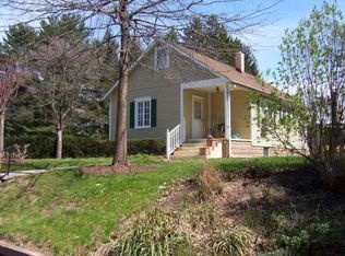11 Lafayette Ave, Titusville, NJ 08560