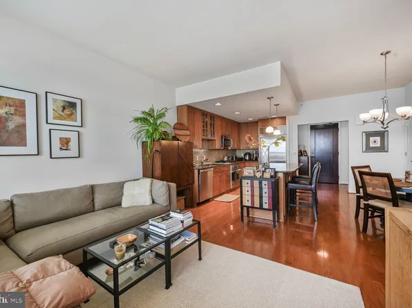 12500 Park Potomac Ave Unit 905, Potomac, MD 20854