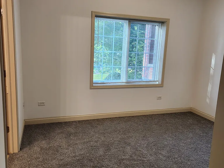 1033 Peterson Ave #308 — Photo 9