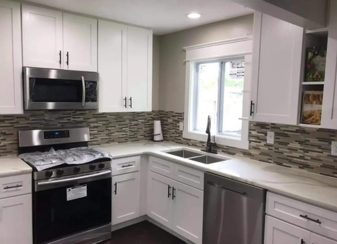3 bed, 1350 sqft, $3,000 — Photo 3
