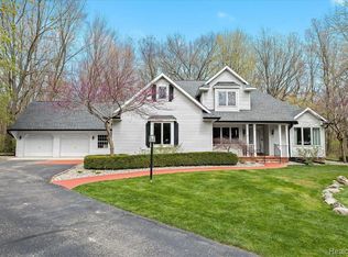 3639 Winding Pine Dr, Metamora, MI