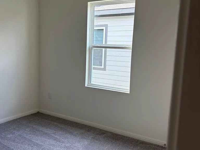 137 Blazilmar Ln — Photo 1