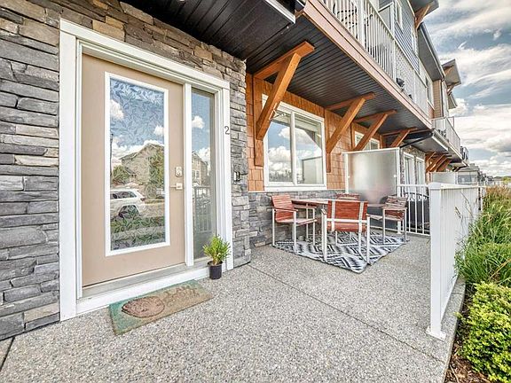 4th image of 111 N Rainbow Falls Gate #2
