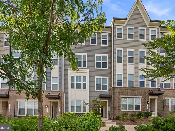 2323 Stephanie Tessa Ln Unit 60, Woodbridge, VA 22191