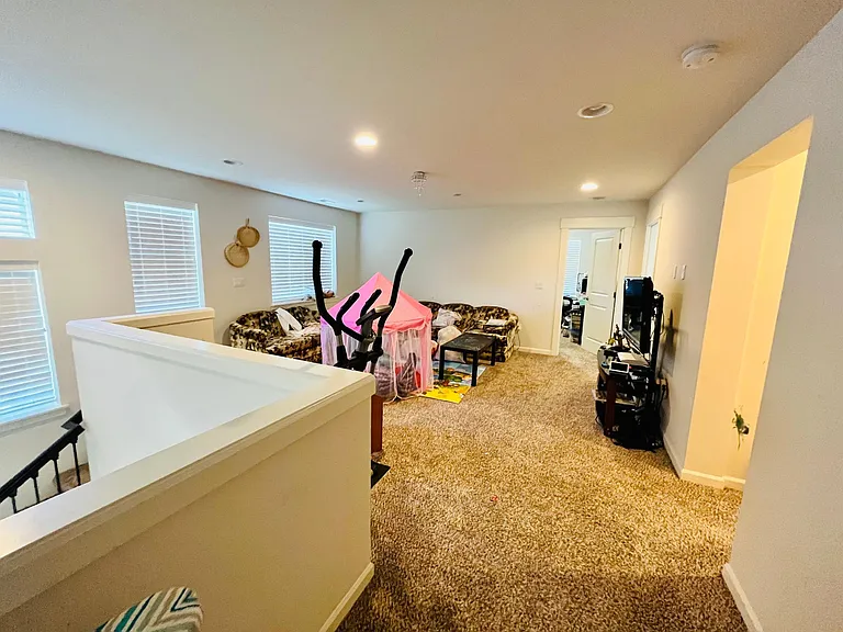 18520 44th Dr SE — Photo 18
