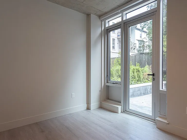250 Besserer St — Photo 10
