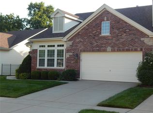 14712 Thornbird Manor Pkwy, Chesterfield, MO 63017