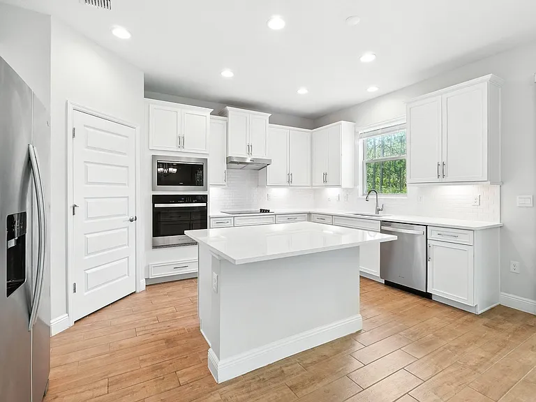 18392 Oliver Twist Way — Photo 34