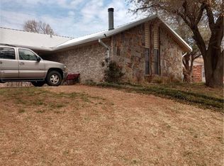 505 E Scott Ave, Carnegie, OK 73015