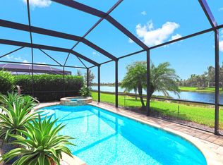 2983 Aviamar Cir, Naples, FL 34114