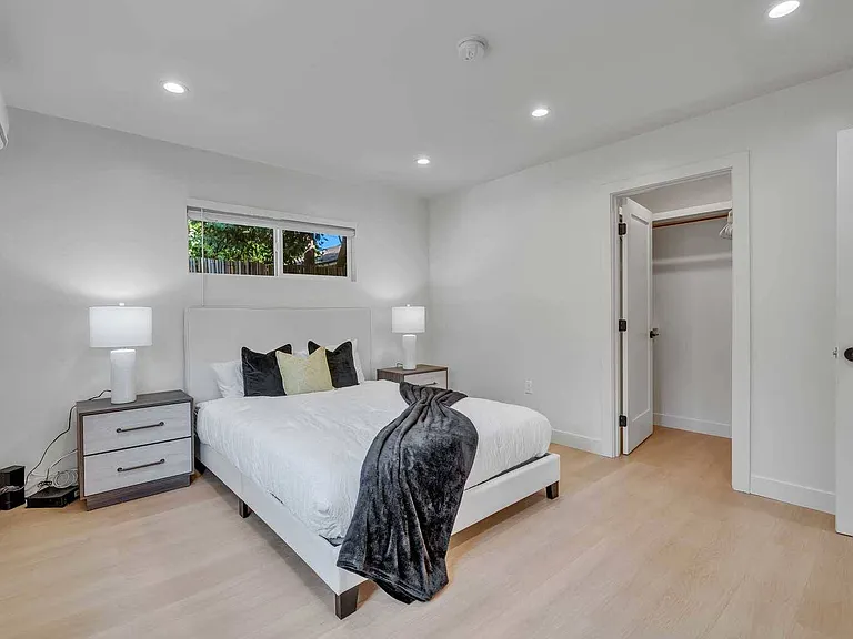 15335 Lemay St — Photo 13