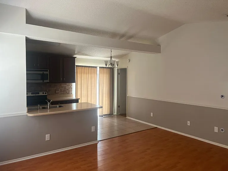 2314 E Crystal Lake Ave — Photo 5