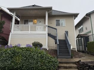 4523 33rd Ave S #1, Seattle, WA 98118