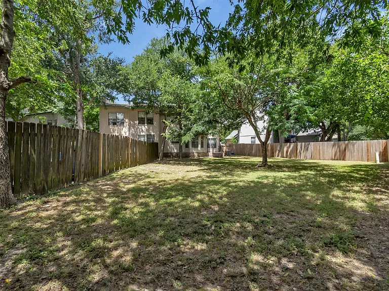 7802 Topawa Cv #B — Photo 26
