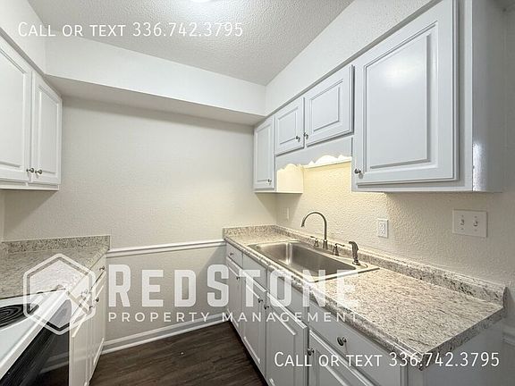 4th image of 600 Church St #15