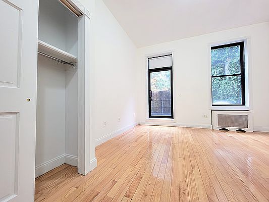 1st image of 411 W 43rd St #X