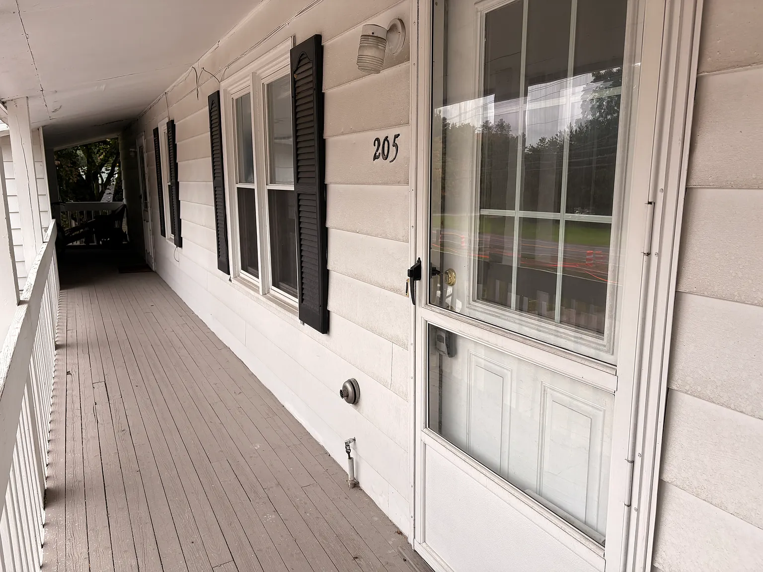 2 bed, 1000 sqft, $1,800 — Photo 2